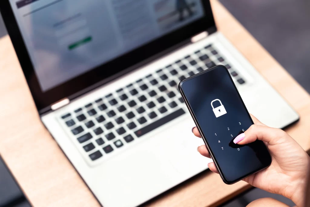 computador e celular bloqueados
